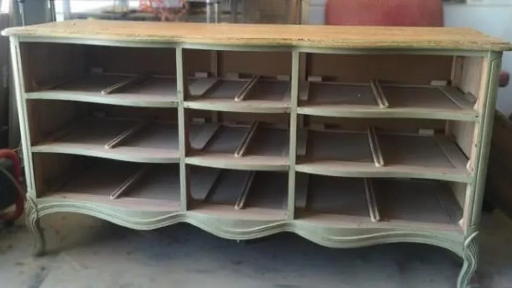 Upcycling: Kommode ohne Schubladen wird zur Bank-Kombi
