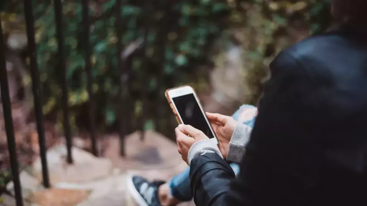 Durch eine perfide Masche versuchen Betrüger über WhatsApp an unsere Daten zu kommen