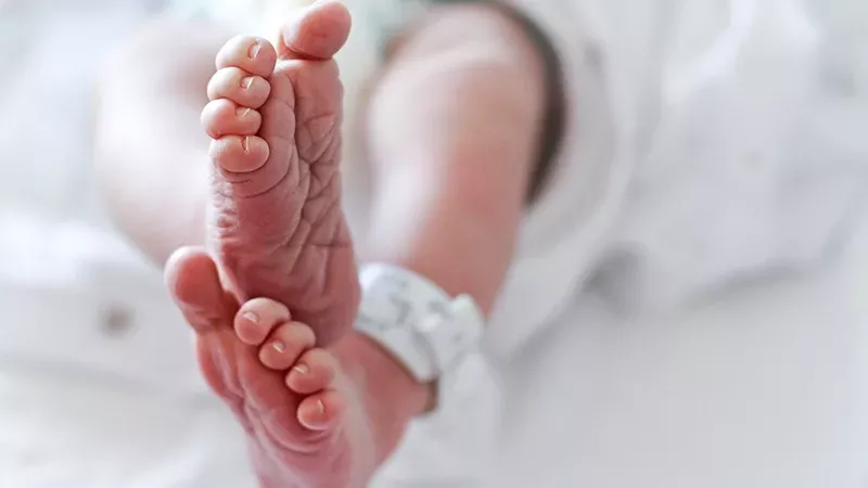 Instrumente in der Geburtshilfe sind auch für Babys gefährlich