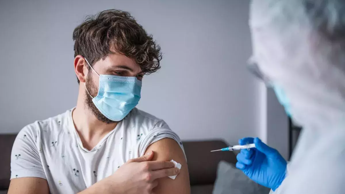 Sowohl Moderna als auch BioNTech schützen vor einer Covid-1Infektion9-
