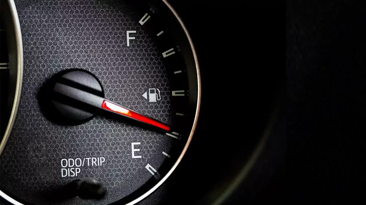 Tank fast leer fahren oder nicht?