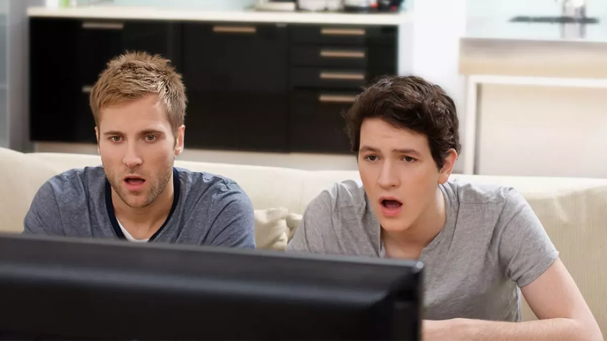 15 Filme und Serien, bei denen die Hauptdarsteller ausgewechselt wurden 