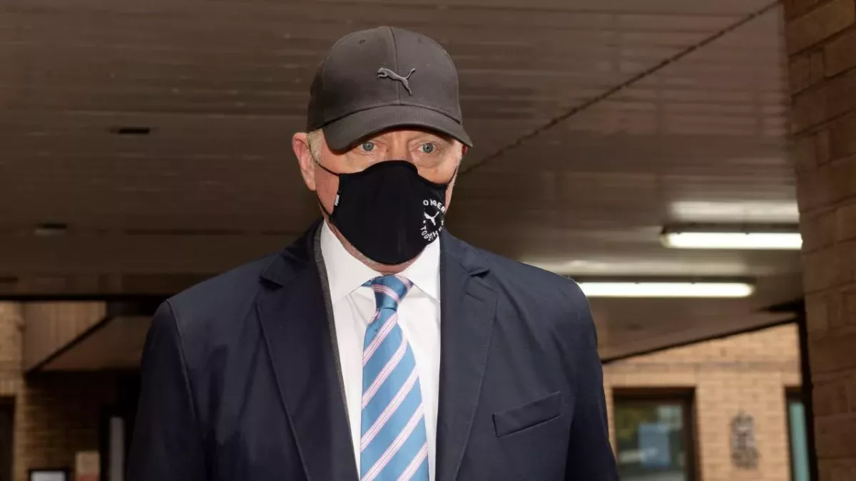 Becker beim Gerichtsgang
