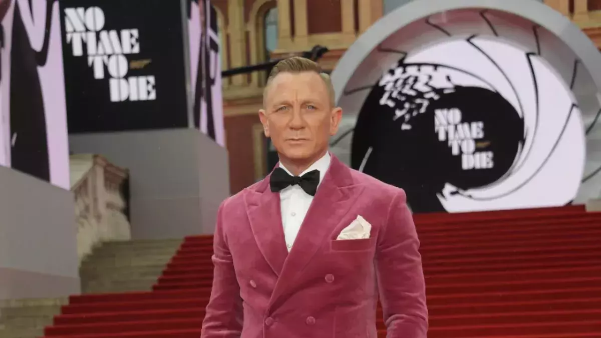 Daniel Craig