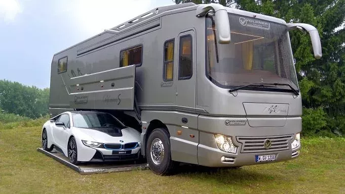 Das teuerste Wohnmobil der Welt: So sieht es im Inneren aus