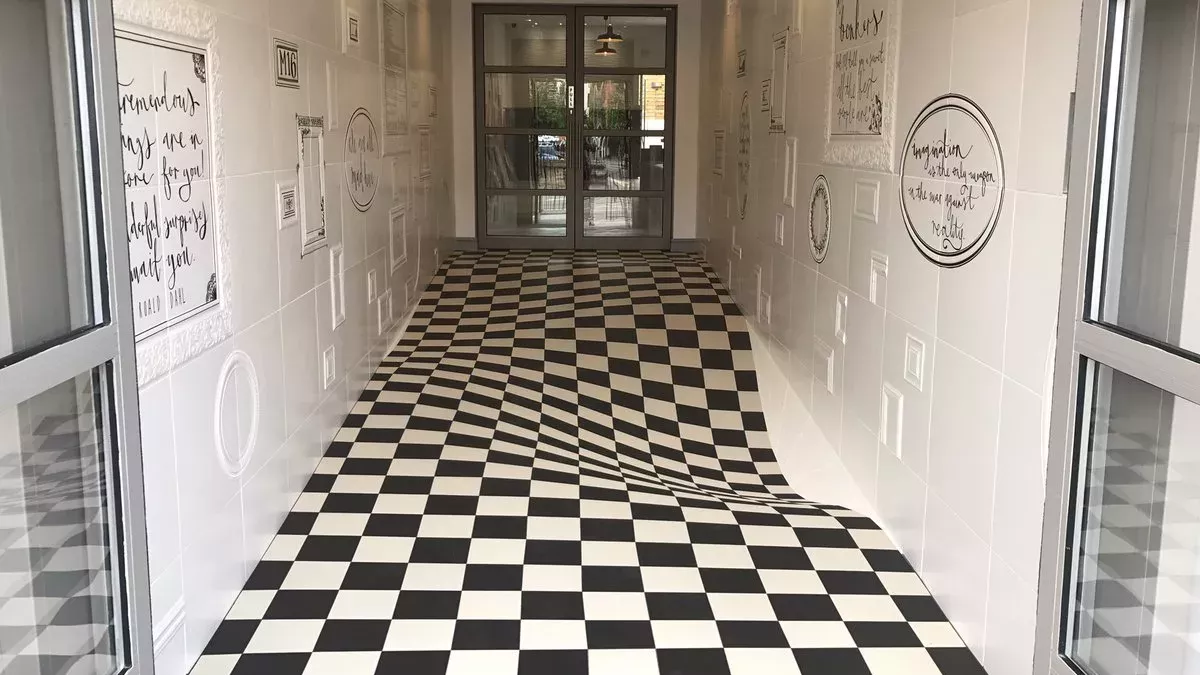 Dieser Scherz im Hausflur geht um die Welt