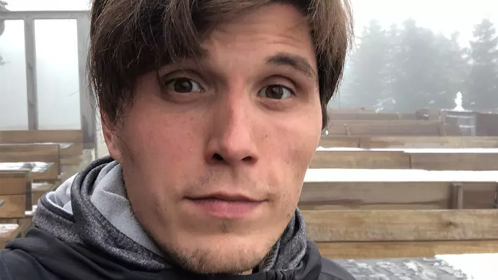 Der Youtuber sorgt kurz für Angst unter seinen Fans