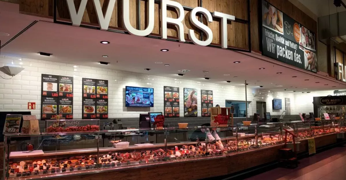 Wegen Wurst: Junge Männer stürmen eine Metzgerei