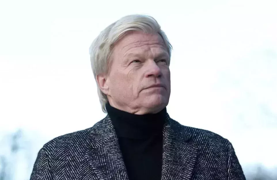 Oliver Kahn teilt seltenen Pärchen-Schnappschuss mit seiner Svenja