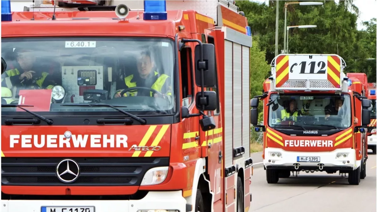 Ein Zimmer im Vollbrand: Großeinsatz in Berliner Seniorenheim nach Feuer