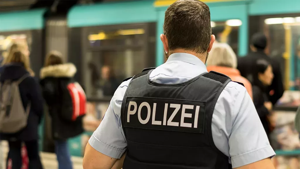 Polizei nimmt Besitzer des Döners sofort fest
