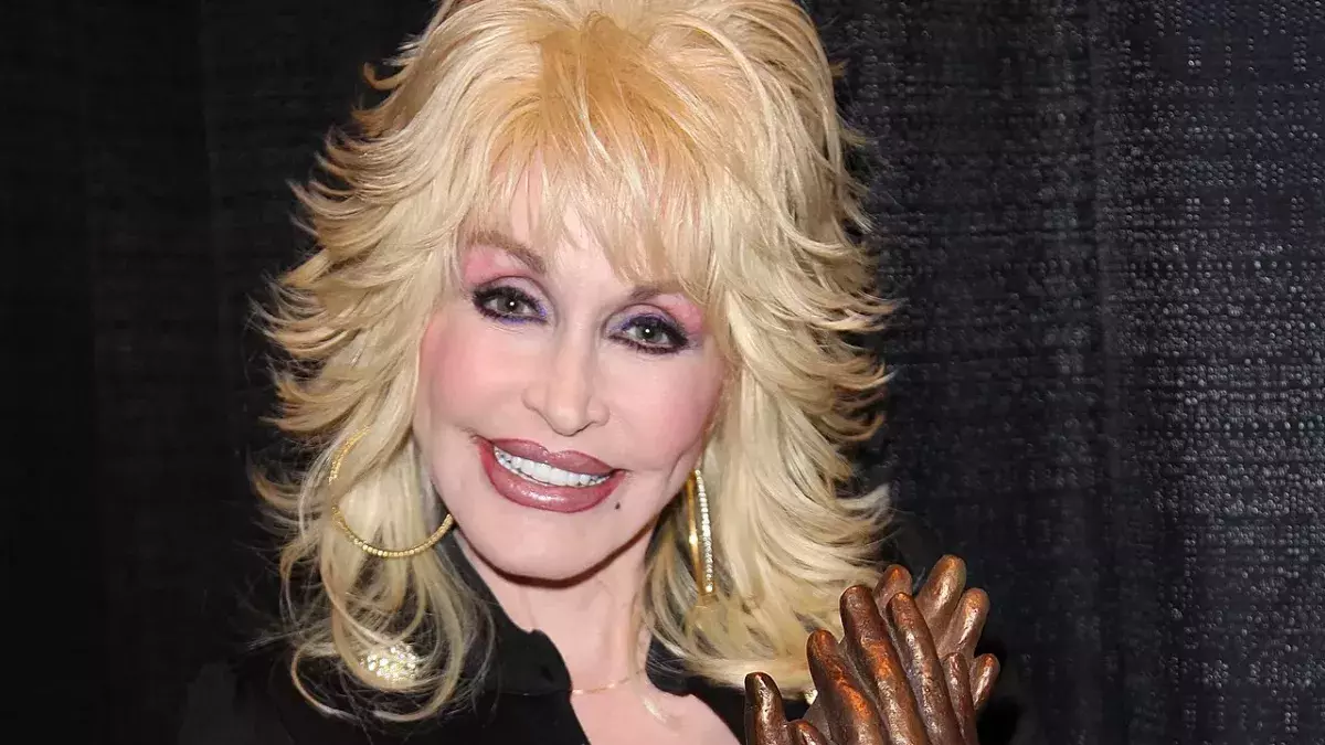 Dolly Parton — Wikimedia Commons