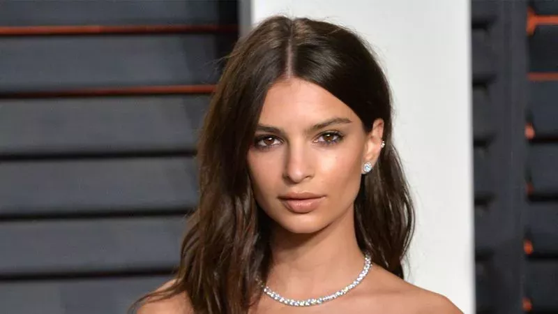 Emily Ratajkowski versetzt Fans in Aufruhr 