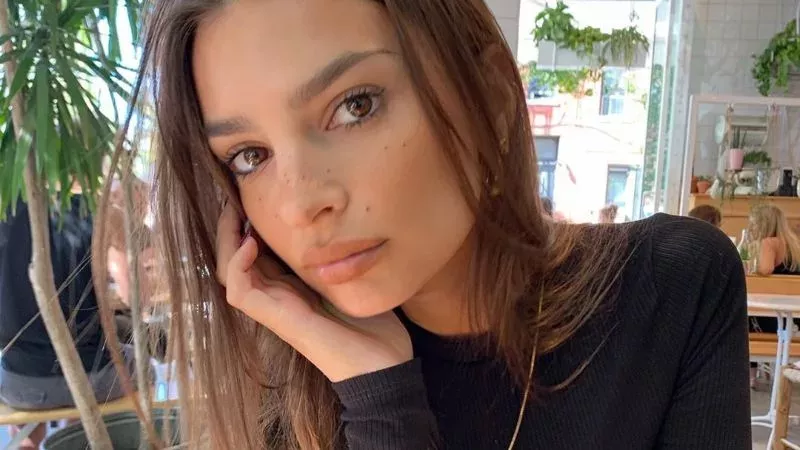 EmRata hat ein uraltes Bild gepostet