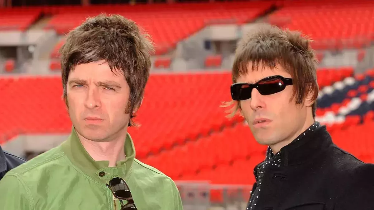 Ist Oasis-Noel und Liam Gallaghers Vater etwa obdachlos?