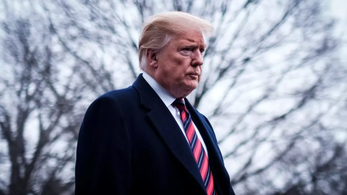 Laut einer neuen Studie hat Donald Trump über 30.000 Corona-Fälle verursacht.
