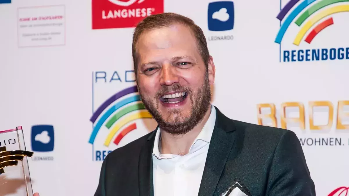 Mario Barth mit Glatze