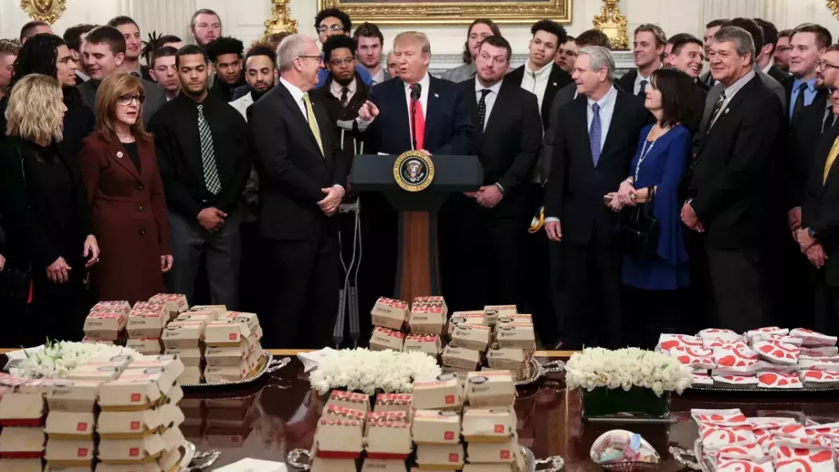McDonald Trump: Diese McDonald's-Produkte liebt er - und das in rauen Mengen!