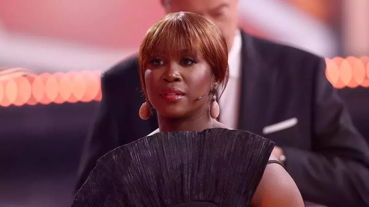 Motsi Mabuse: Steigt die Jurorin bei "Let's Dance" aus?
