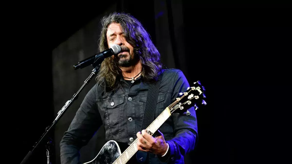 Nirvana-Dummer Dave Grohl outet sich als riesiger ABBA-Fan