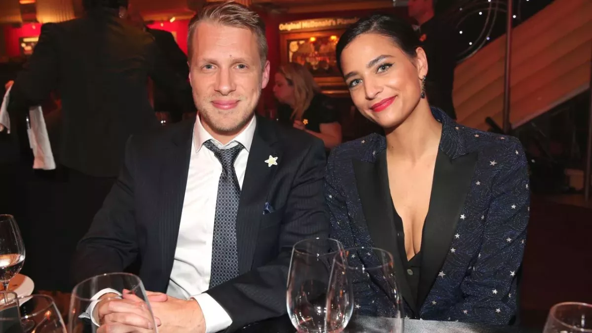 Oliver und Amira Pocher plaudern über ihren Ehevertrag.