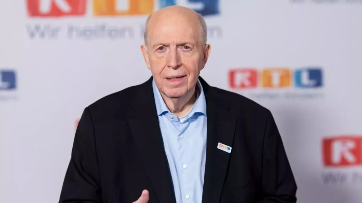 Reiner Calmund bricht im Sky-Interview in Tränen aus.