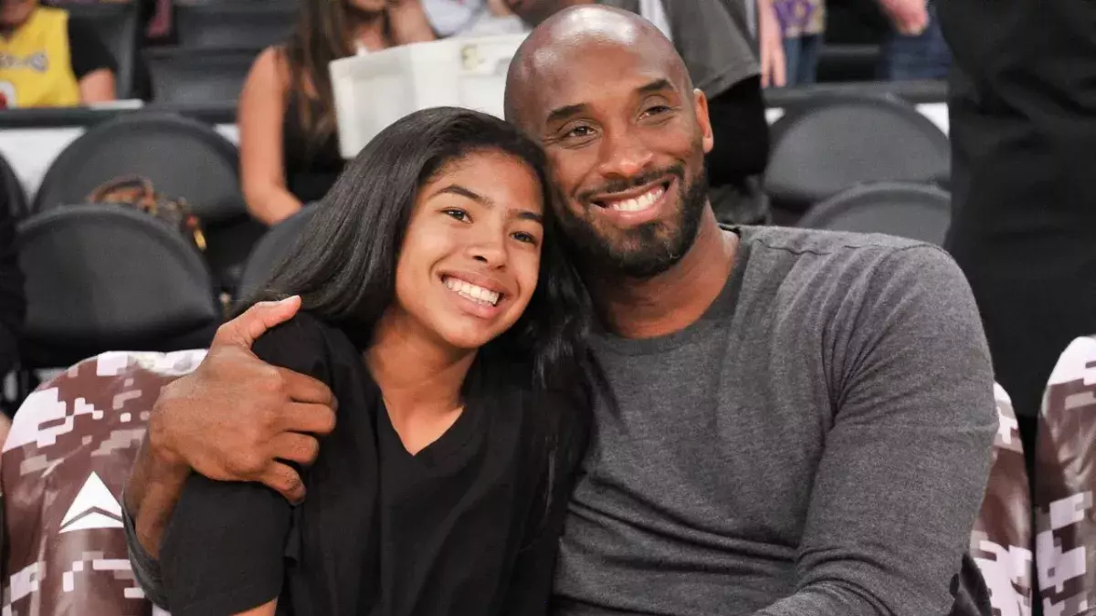 Rührende Geste: So gedenken Kobe Bryants Töchter ihren Vater und ihrer Schwester