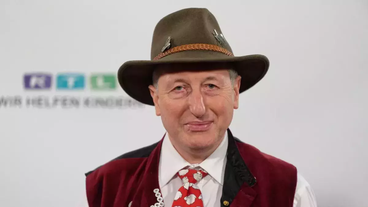 Schäfer Heinrich malt seine Lämmer: "Mein Vorbild ist Pablo Picasso"