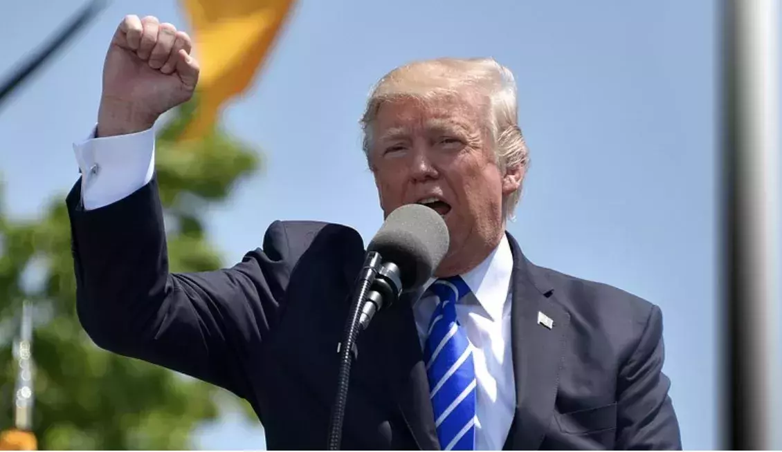 "Die linksradikale Presse weiß das ganz genau" – Wie Donald Trump erneut gegen US-Medien schießt