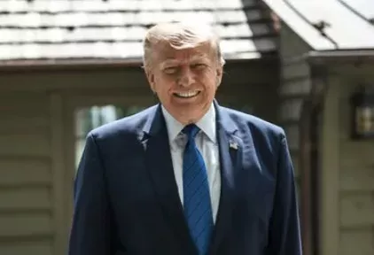 „Das nennt man TALENT, und ich habe es“ Donald Trump feiert Golf Triumph mit Spott und Zweifel