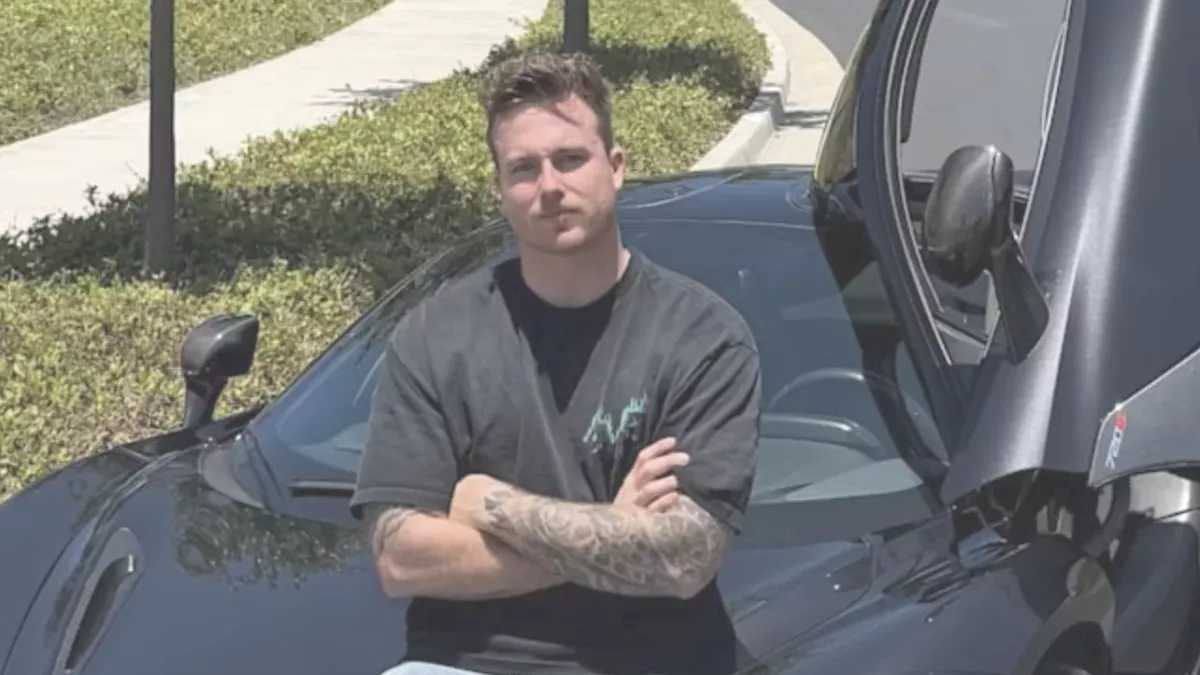 Auto-Influencer (27) verbrennt in seinem McLaren