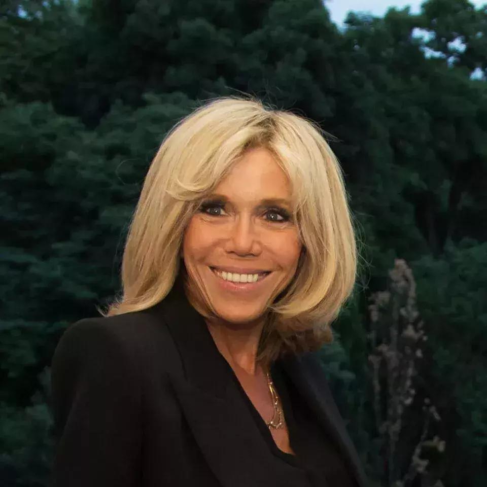 „Ich sah die Dunkelheit der Welt“ – Brigitte Macron ganz unverstellt ...