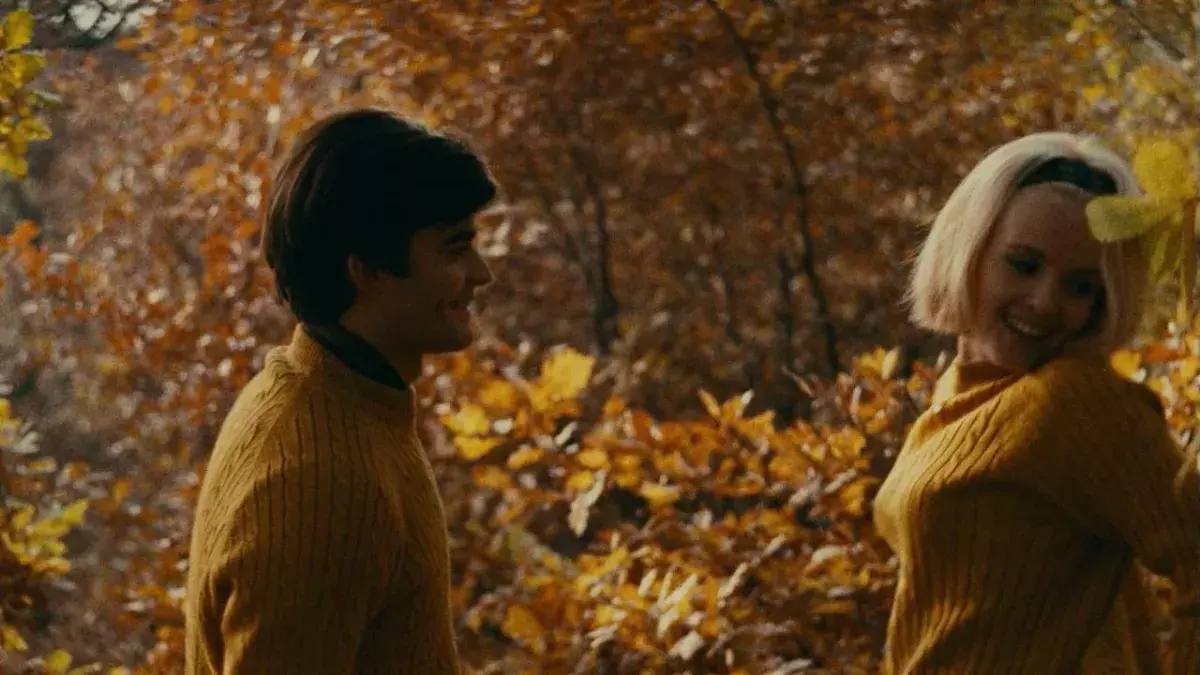 Jean-Claude Drouot und Marie-France Boyer in Le Bonheur (1965)