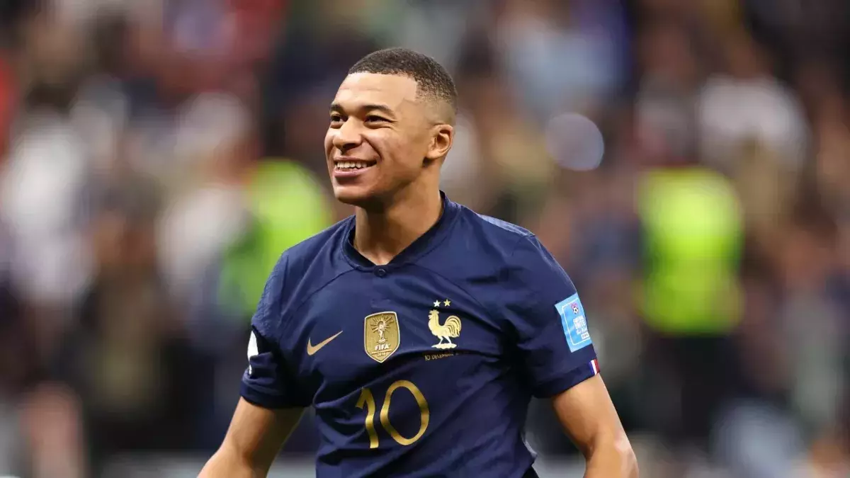 Kylian Mbappé, Fußball, Real Madrid, Vertrag, Wechsel, Details