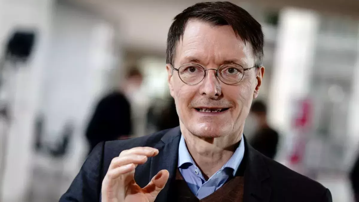 Wenn es nach Karl Lauterbach geht, wird es für Ungeimpfte bald ungemütlich