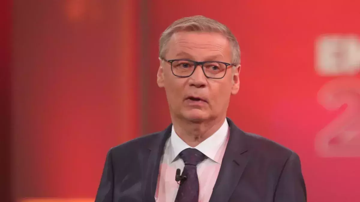 Wer wird Millionär: Jauch wird verblüfft von Zettel-Trick