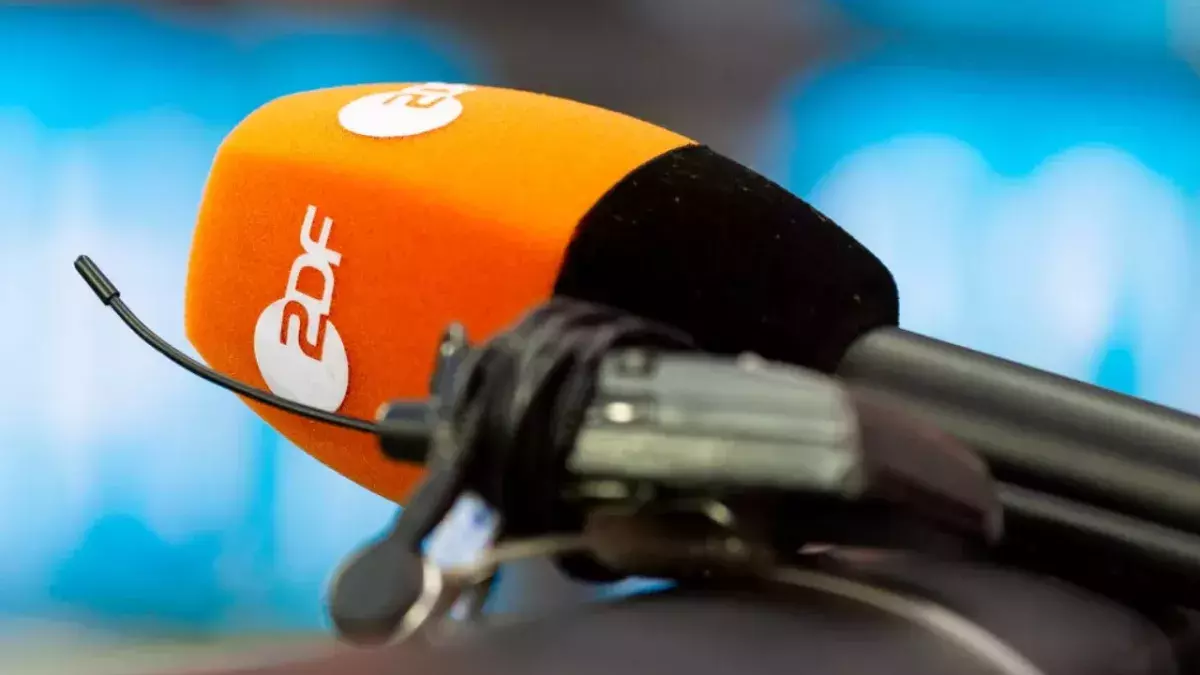 Wird RTL dem ZDF zwei seiner beliebtesten Moderatoren abluchsen?