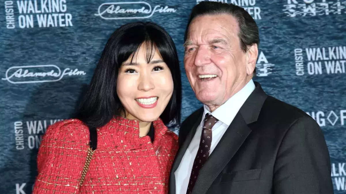 Zoff um Friedensstatue: Soyeon Schröder-Kim greift die Ex-Frau von Gerhard Schröder an