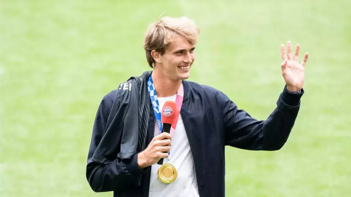 Zverev gewinnt ATP: Sophia Thomalla freut sich mit ihm