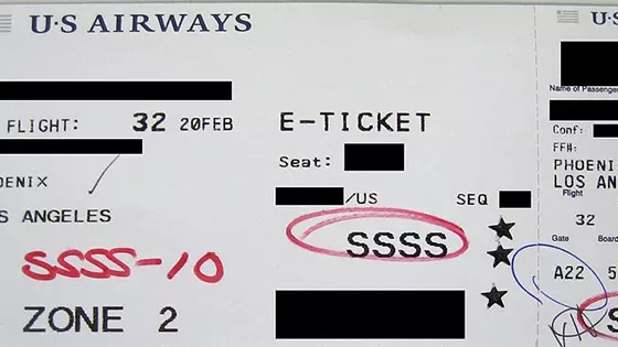 Flugreisen: Wenn diese Buchstaben auf eurer Bordkarte stehen, verheißt das nichts Angenehmes