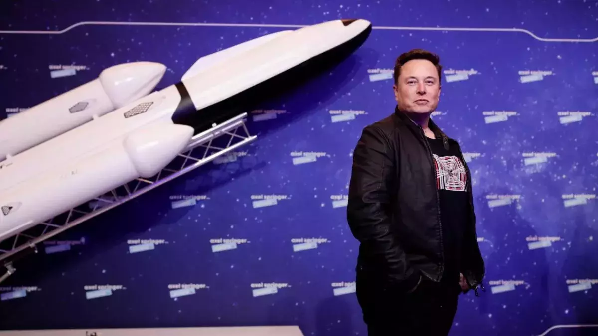 Elon Musk liegt im Rennen um das Weltall vorne