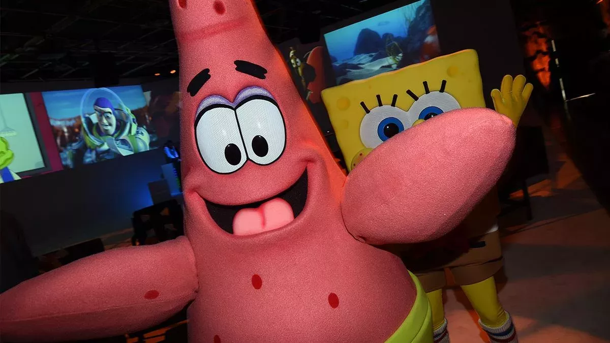 Ein Seestern, der aussieht wie Patrick aus Spongebob Schwammkopf