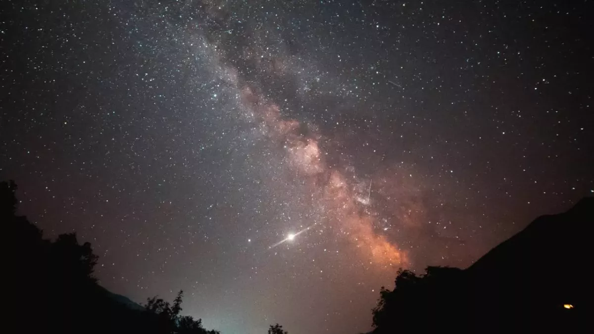 Ferne Sterne: Forschende entdecken wasserreiche Supererden