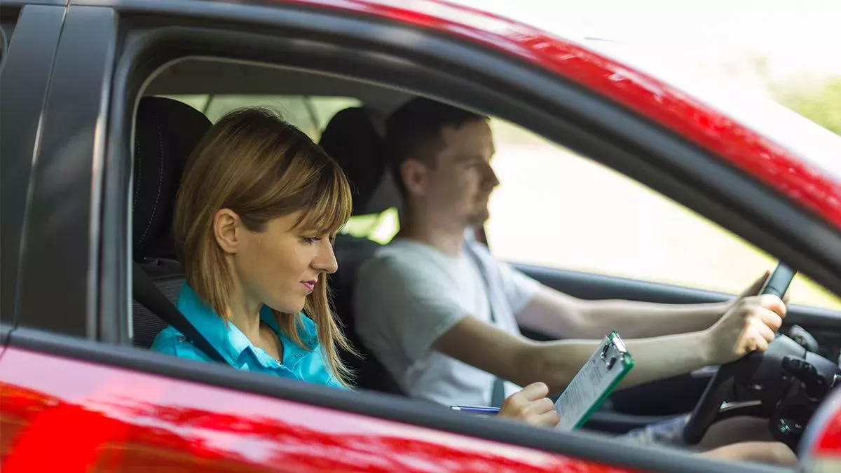 Führerscheinprüfung und Intelligenz