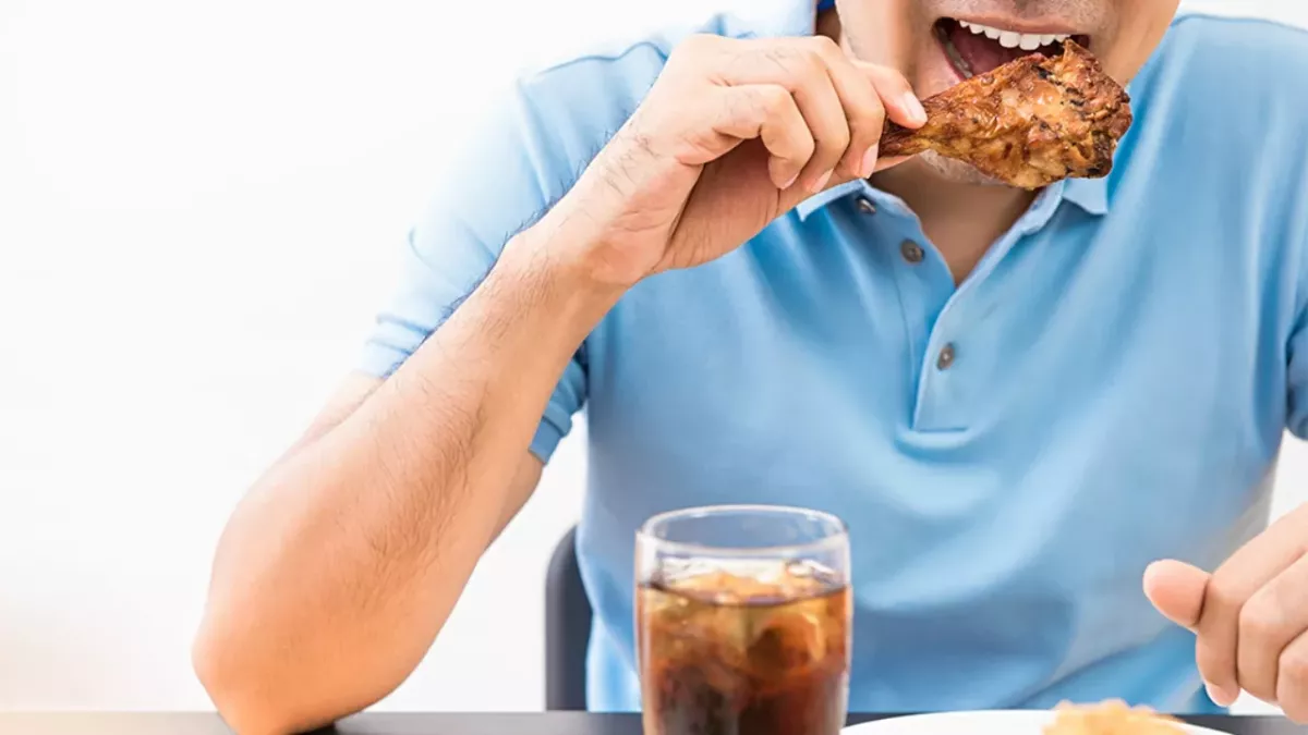 Viel essen, aber trotzdem nicht zunehmen? Bei manchen Menschen geht das.