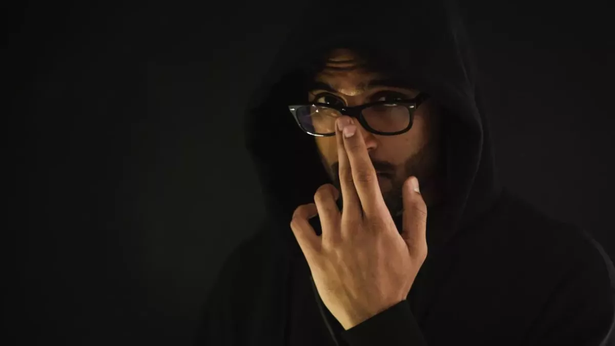 Spion versucht, an Informationen ranzukommen