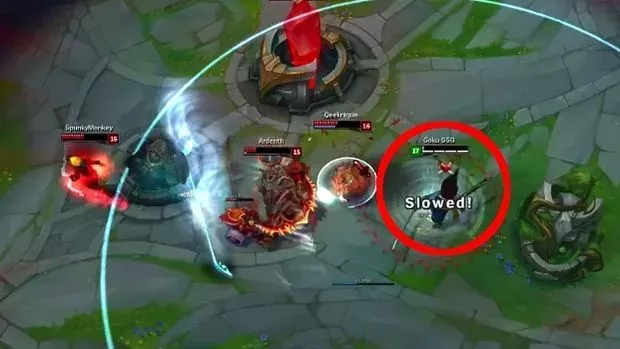 League of Legends : Yasuo dreht einen schlecht gespielten Teamfight und führt das gegnerische Team vor
