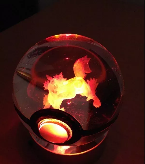 PokeMasterCrafter: Diese Kristallpokébälle enthalten Leuchtpokémon!