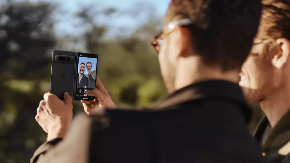 Pixel Fold: Was kann Googles faltbares Smartphone?