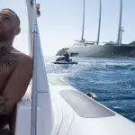 Conor McGregor kommentiert die teuerste Yacht der Welt